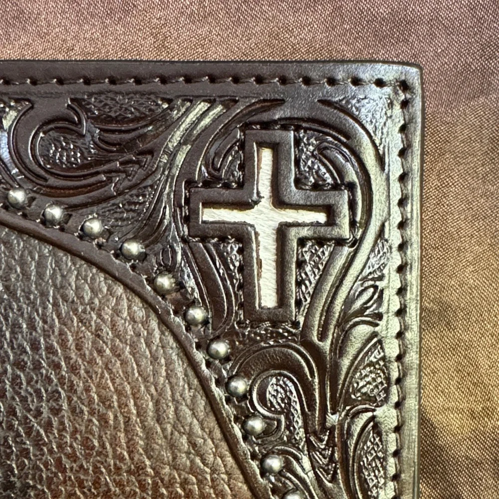 Ranger Belt Company Brown Leather Bifold‎ Wallet + Cross Necklace New with Box